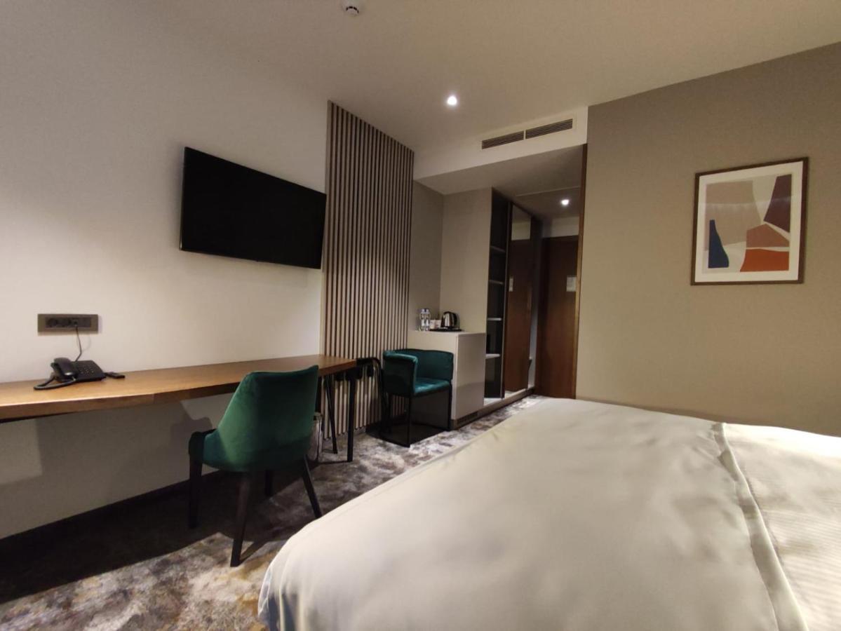 Inova Hotel Zagreb Bagian luar foto