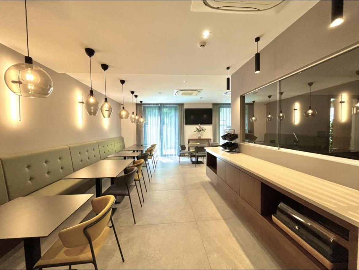 Inova Hotel Zagreb Bagian luar foto